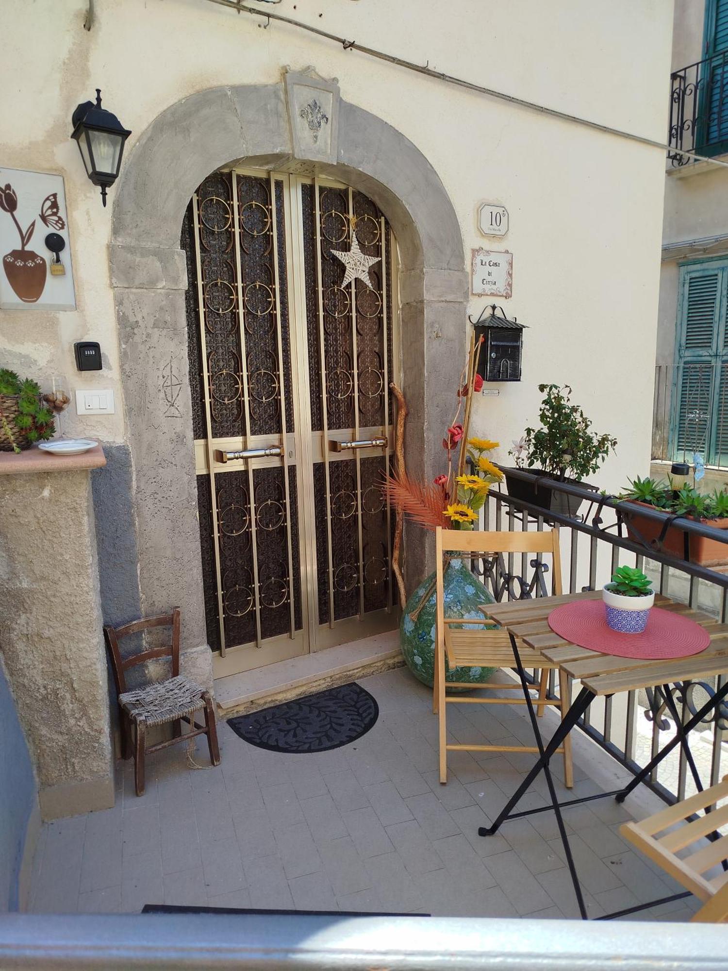 Вилла La Casa Di Cinzia Петторано-суль-Джицио Экстерьер фото